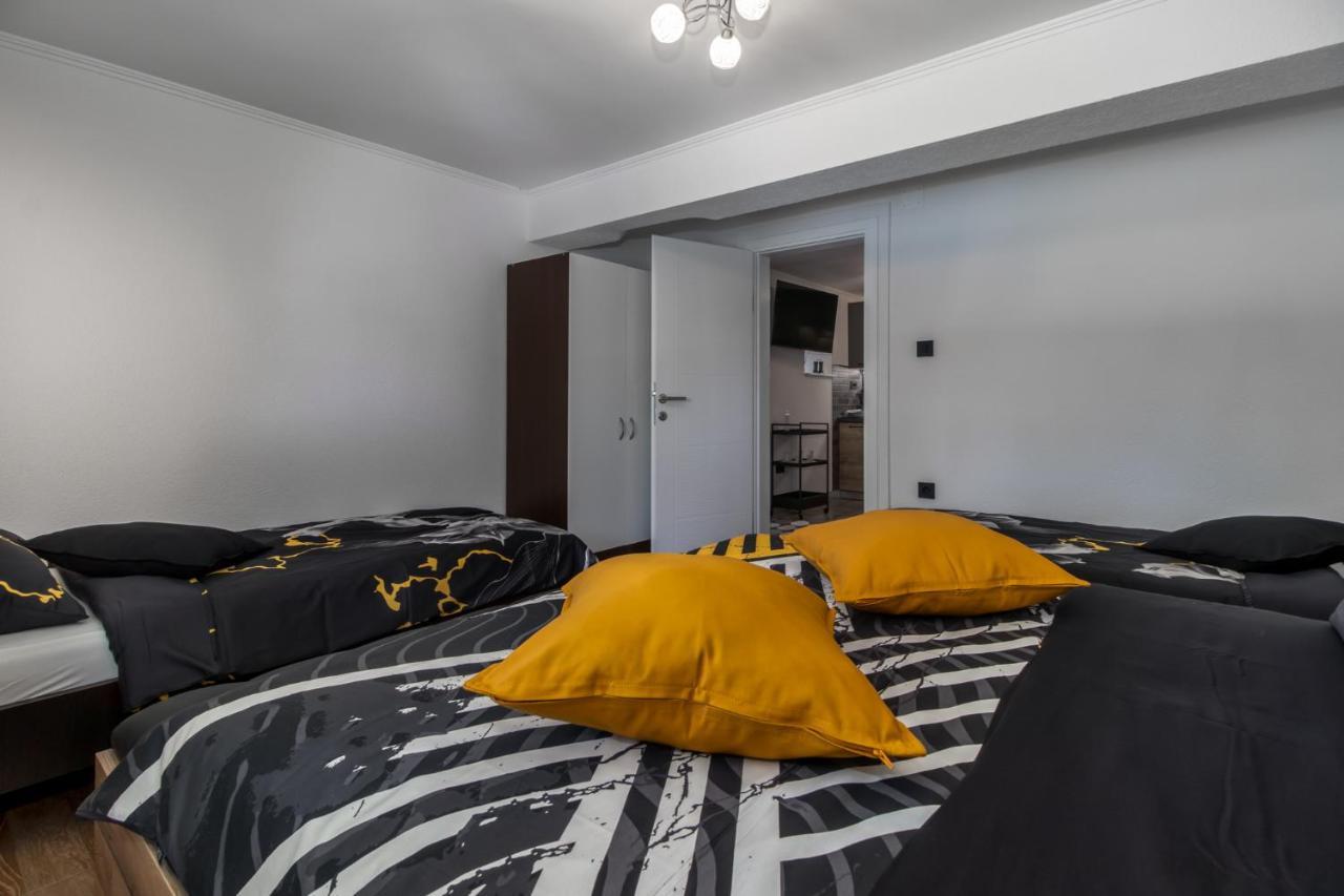 Apartments Mila Klenovica Extérieur photo