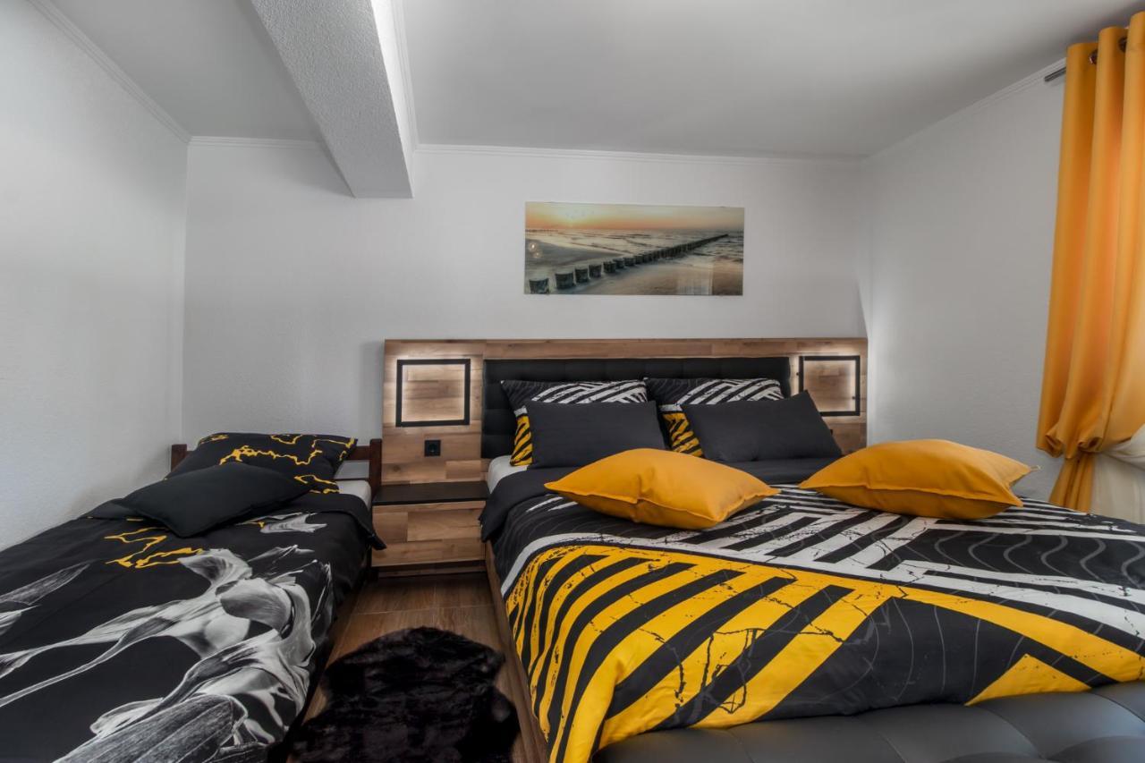 Apartments Mila Klenovica Extérieur photo
